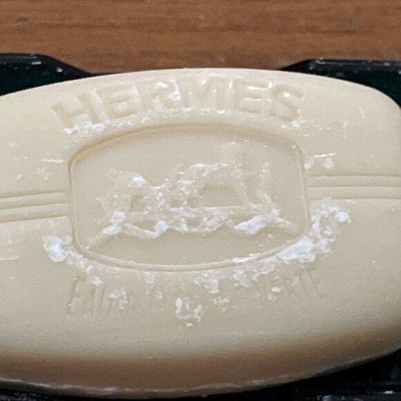 Hermes Perfumed Soap Eau D'Orange Verte 0.8 oz Travel Size Hard Case Paris - Picture 8 of 14